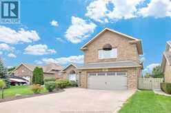 1371 MATTHEW CRESCENT | Lakeshore Ontario | Slide Image Four