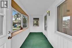 2032 VERDUN | Windsor Ontario | Slide Image Five