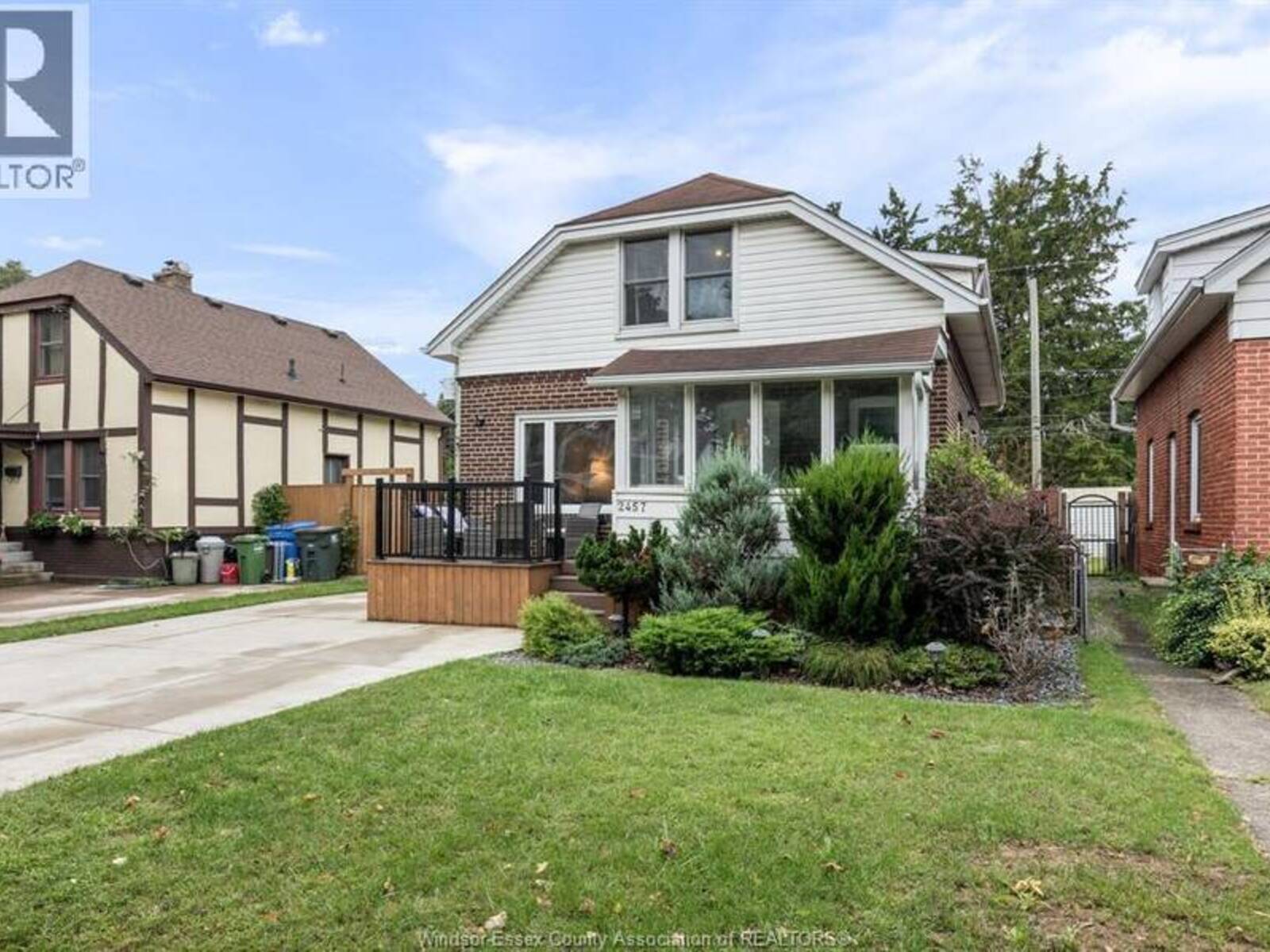 2457 TURNER, Windsor, Ontario N8W 3K9