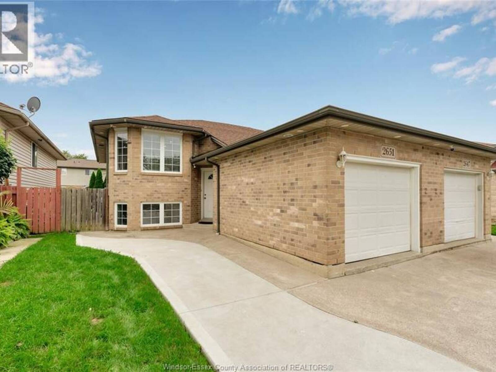 2651 TEEDIE CRESCENT, Windsor, Ontario N8R 2K5