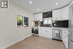 930 Elsmere Ave | Windsor Ontario | Slide Image Fourteen