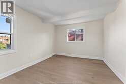930 Elsmere Ave | Windsor Ontario | Slide Image Sixteen