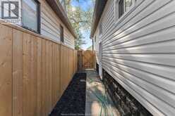 930 Elsmere Ave | Windsor Ontario | Slide Image Thirty-one