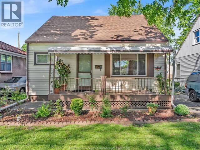 1936 CENTRAL Windsor Ontario, N8W 4H9 - 4 Bedrooms Home For Sale