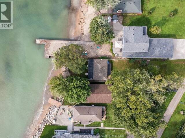 845 ERIE BLUE Essex Ontario, N0R 1G0 - 3 Bedrooms Waterfront Home For sale