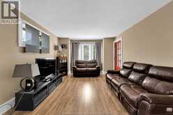 1174 PARENT AVE | Windsor Ontario | Slide Image Five