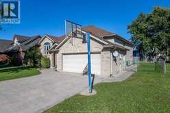 2520 LE BOEUF | Tecumseh Ontario | Slide Image Three