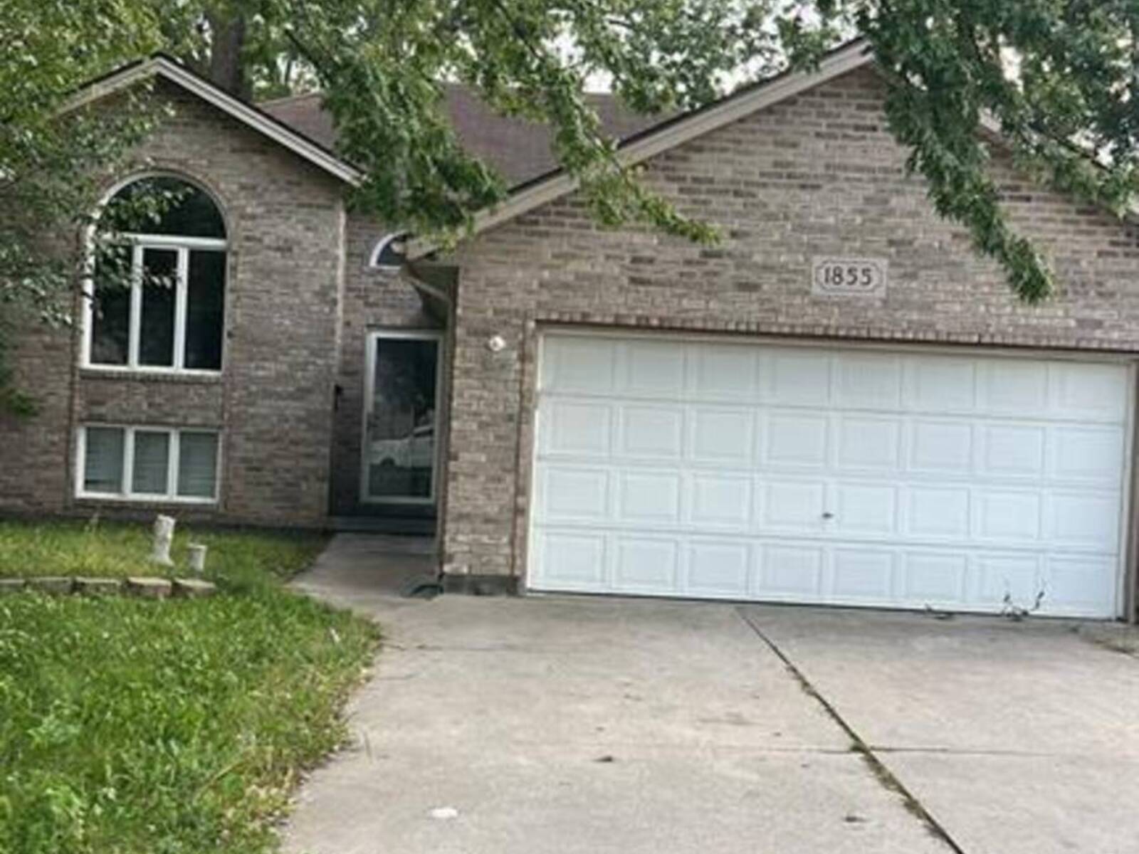 1855 DOMINION BOULEVARD, Windsor, Ontario N9B 3H8