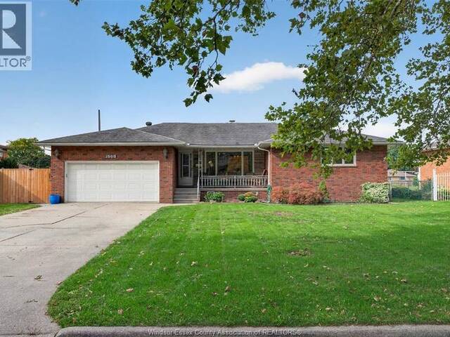 1565 Roxborough Windsor Ontario, N9B 3H2 - 4 Bedrooms Home For Sale