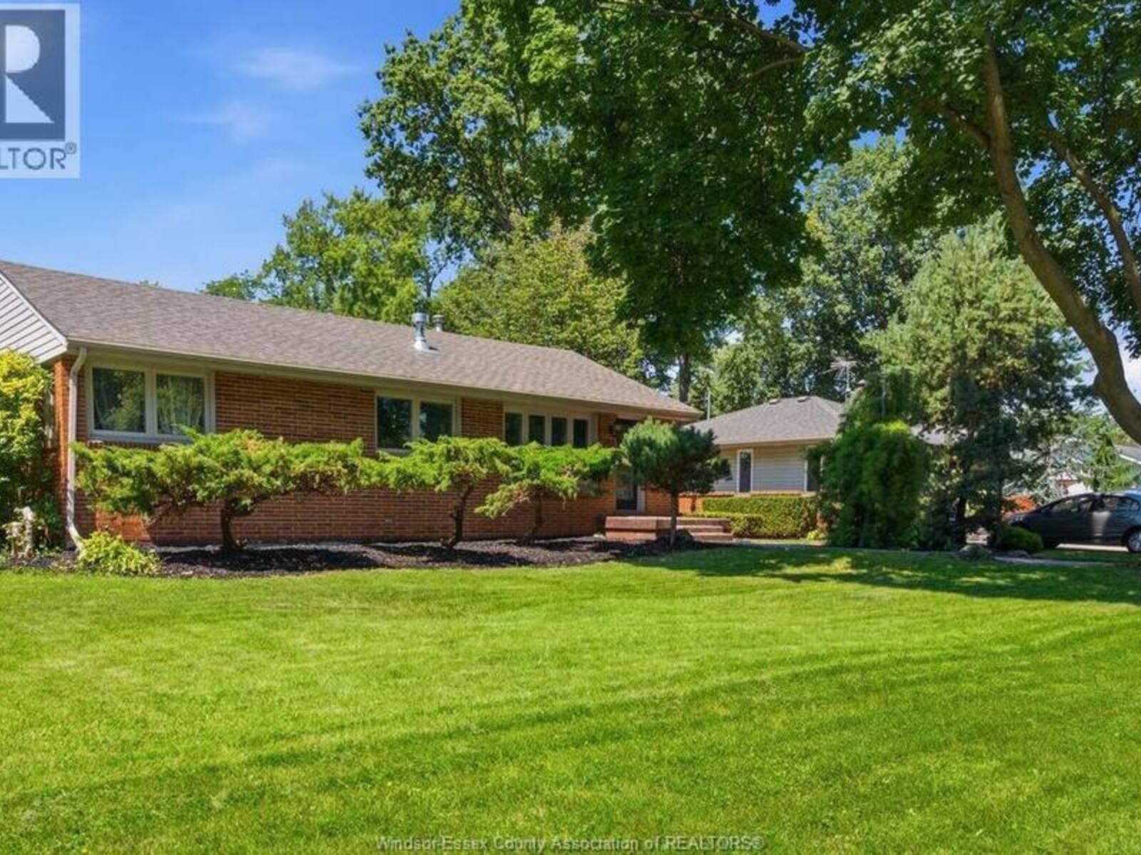 251 ST. MARKS ROAD, Tecumseh, Ontario N8N 2H6