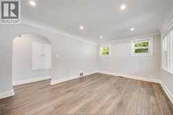 150 PRINCE ARTHUR AVENUE | Chatham Ontario | Slide Image Nine