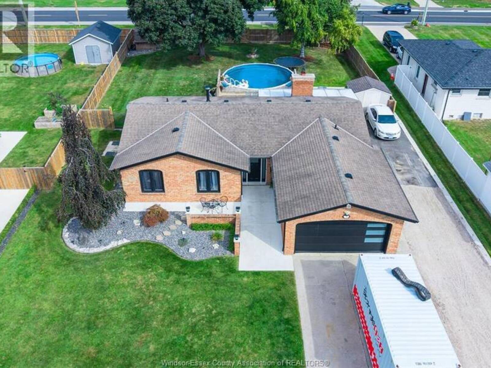 3 Fischer CRESCENT, Leamington, Ontario N8H 4S6