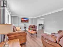 503 REGENT | Tecumseh Ontario | Slide Image Seven