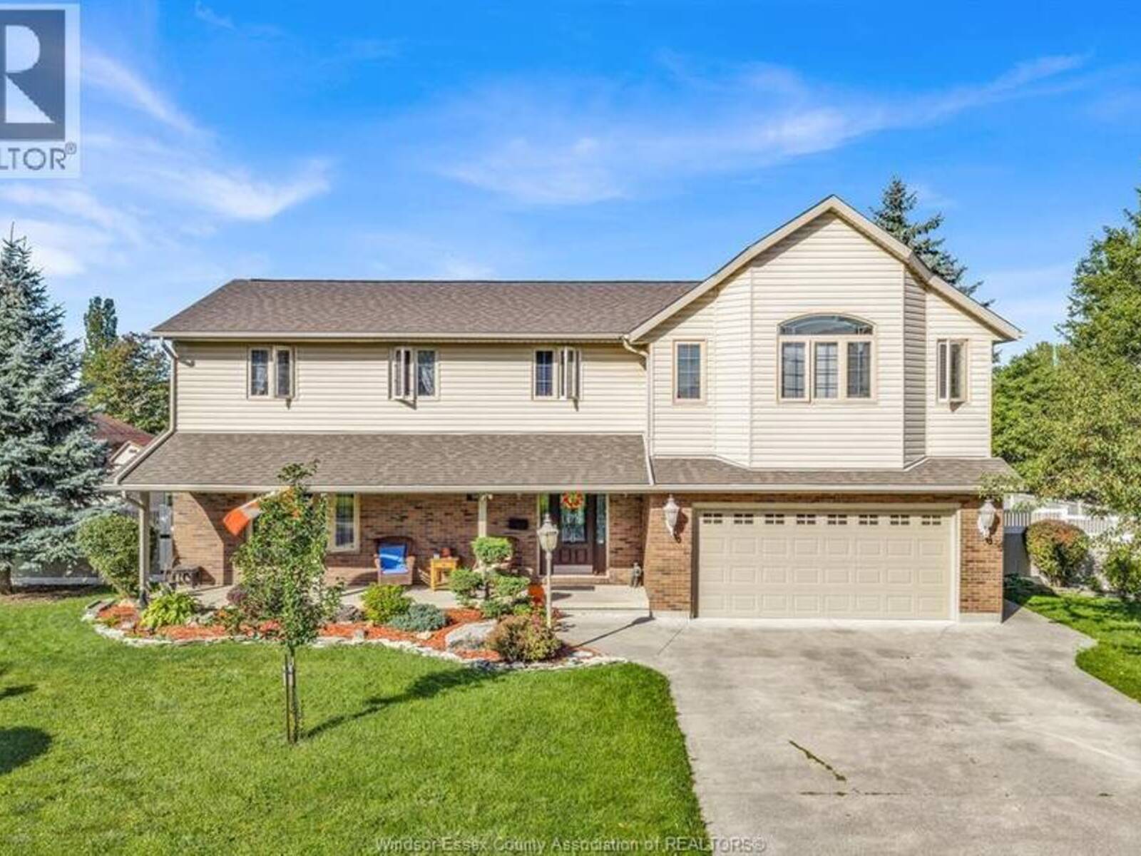 503 REGENT, Tecumseh, Ontario N8N 4B8