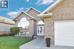 237 WOODVIEW DRIVE | Essex Ontario | Slide Image Five