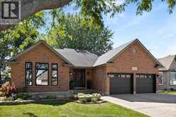 35 WHELAN DRIVE | Amherstburg Ontario | Slide Image One