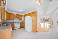 256 KENILWORTH PLACE | Windsor Ontario | Slide Image Thirteen