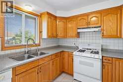256 KENILWORTH PLACE | Windsor Ontario | Slide Image Fifteen
