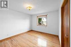 256 KENILWORTH PLACE | Windsor Ontario | Slide Image Nineteen