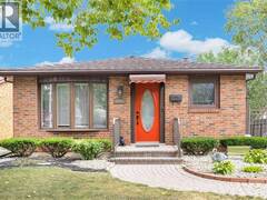 3981 WHITNEY Windsor Ontario, N9C 2C7