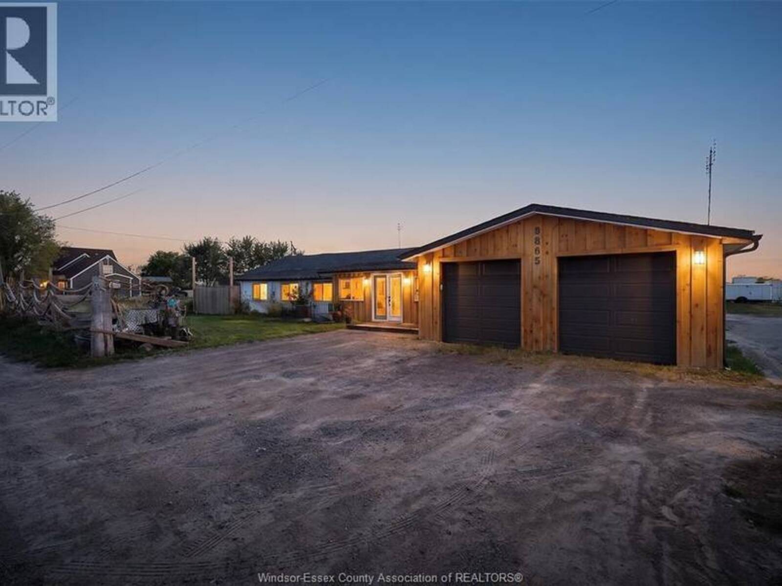 8865 HOWARD AVENUE, LaSalle, Ontario N0R 1L0