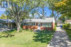 3660 ROXBOROUGH | Windsor Ontario | Slide Image Four