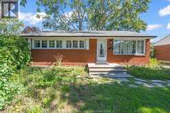 3660 ROXBOROUGH | Windsor Ontario | Slide Image Three