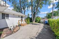 3660 ROXBOROUGH | Windsor Ontario | Slide Image Thirty-seven