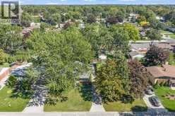 3660 ROXBOROUGH | Windsor Ontario | Slide Image Thirty-nine