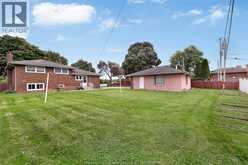 1599 PARTINGTON AVENUE | Windsor Ontario | Slide Image Twelve