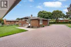 1599 PARTINGTON AVENUE | Windsor Ontario | Slide Image Eight