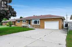 40 NICHOLAS STREET | Leamington Ontario | Slide Image Forty
