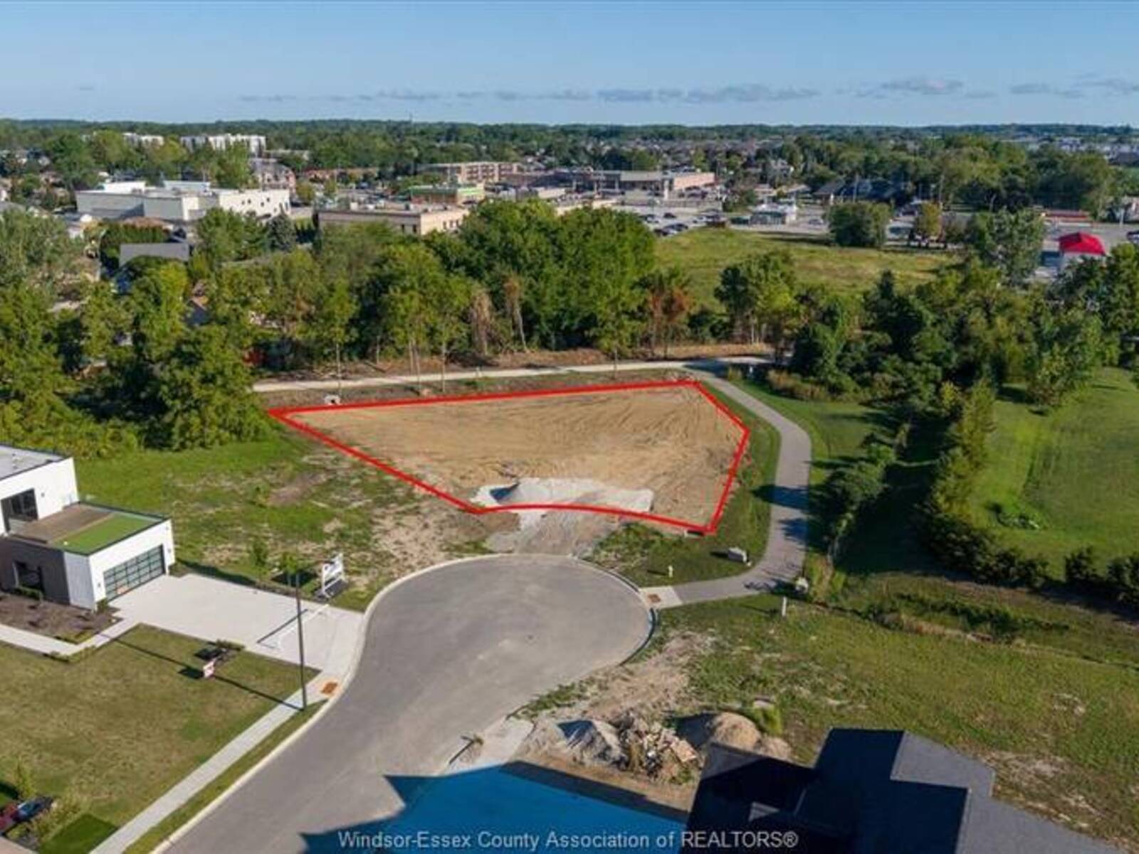 143 GRANDVIEW AVENUE, Kingsville, Ontario N9Y 0C8
