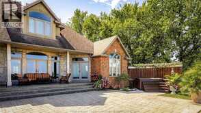 7702 ST CLAIR RD | Lakeshore Ontario | Slide Image Thirty-eight