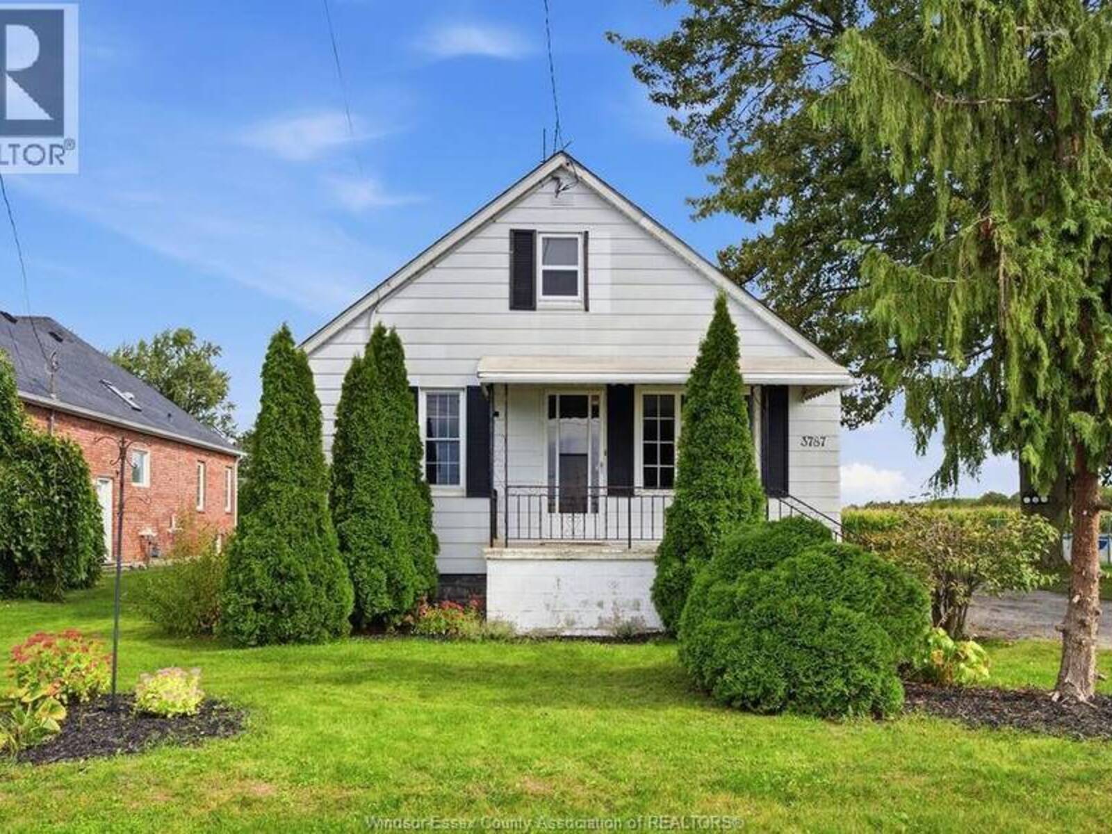 3787 CONCESSION RD 3 North, Amherstburg, Ontario N9V 2Y9