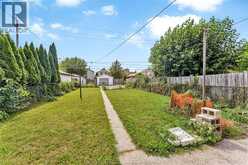 841 PIERRE AVENUE | Windsor Ontario | Slide Image Eighteen