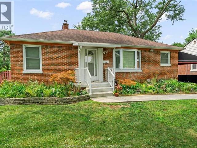 3163 Curry AVENUE Windsor Ontario, N9E 2T2 - 2 Bedrooms Home For Sale