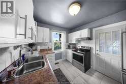 908 OAK STREET | Windsor Ontario | Slide Image Seventeen