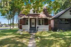 908 OAK STREET | Windsor Ontario | Slide Image One