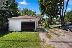 908 OAK STREET | Windsor Ontario | Slide Image Thirty-four