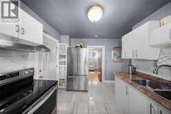 908 OAK STREET | Windsor Ontario | Slide Image Seven