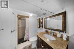 908 OAK STREET | Windsor Ontario | Slide Image Nine