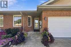 11125 FIRGROVE | Windsor Ontario | Slide Image Three
