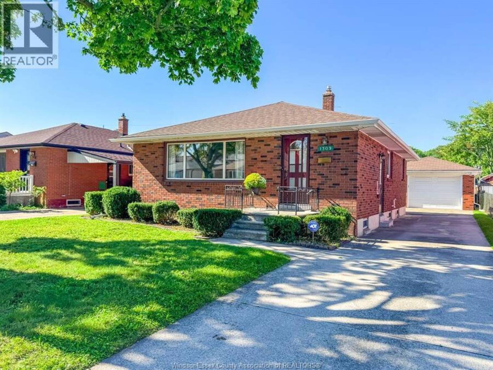 1309 JOSEPHINE, Windsor, Ontario N9B 2L8