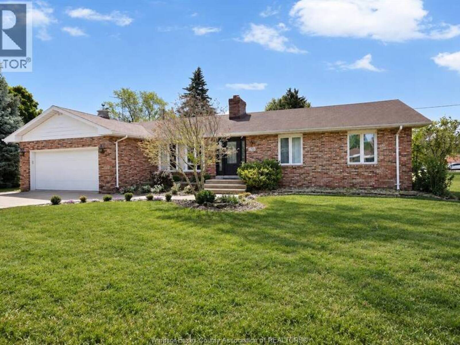 255 FORT ST, Amherstburg, Ontario N9V 1C1