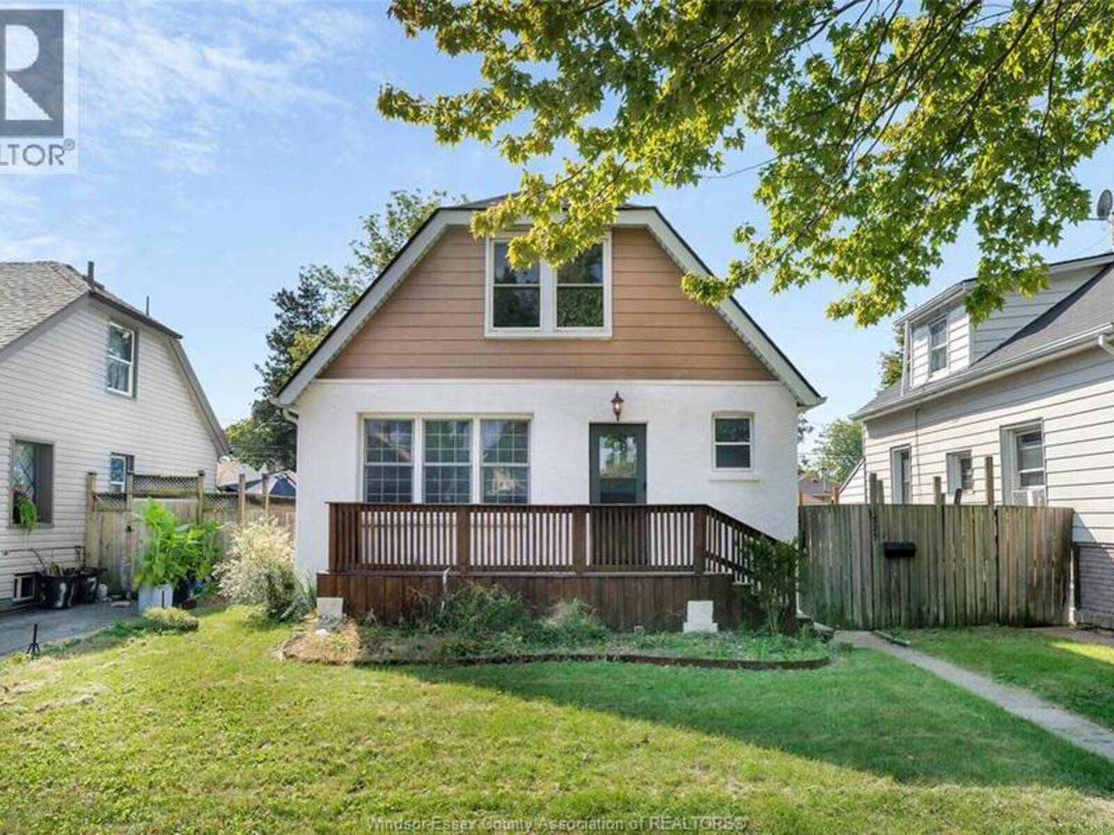 1825 WINDERMERE, Windsor, Ontario N8W 2S3