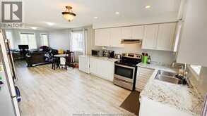201 Hanmer STREET East | Barrie Ontario | Slide Image Five