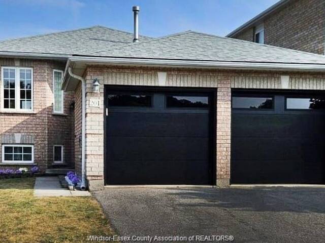 201 Hanmer STREET East Barrie Ontario, L4M 6W7 - 5 Bedrooms Home For Sale