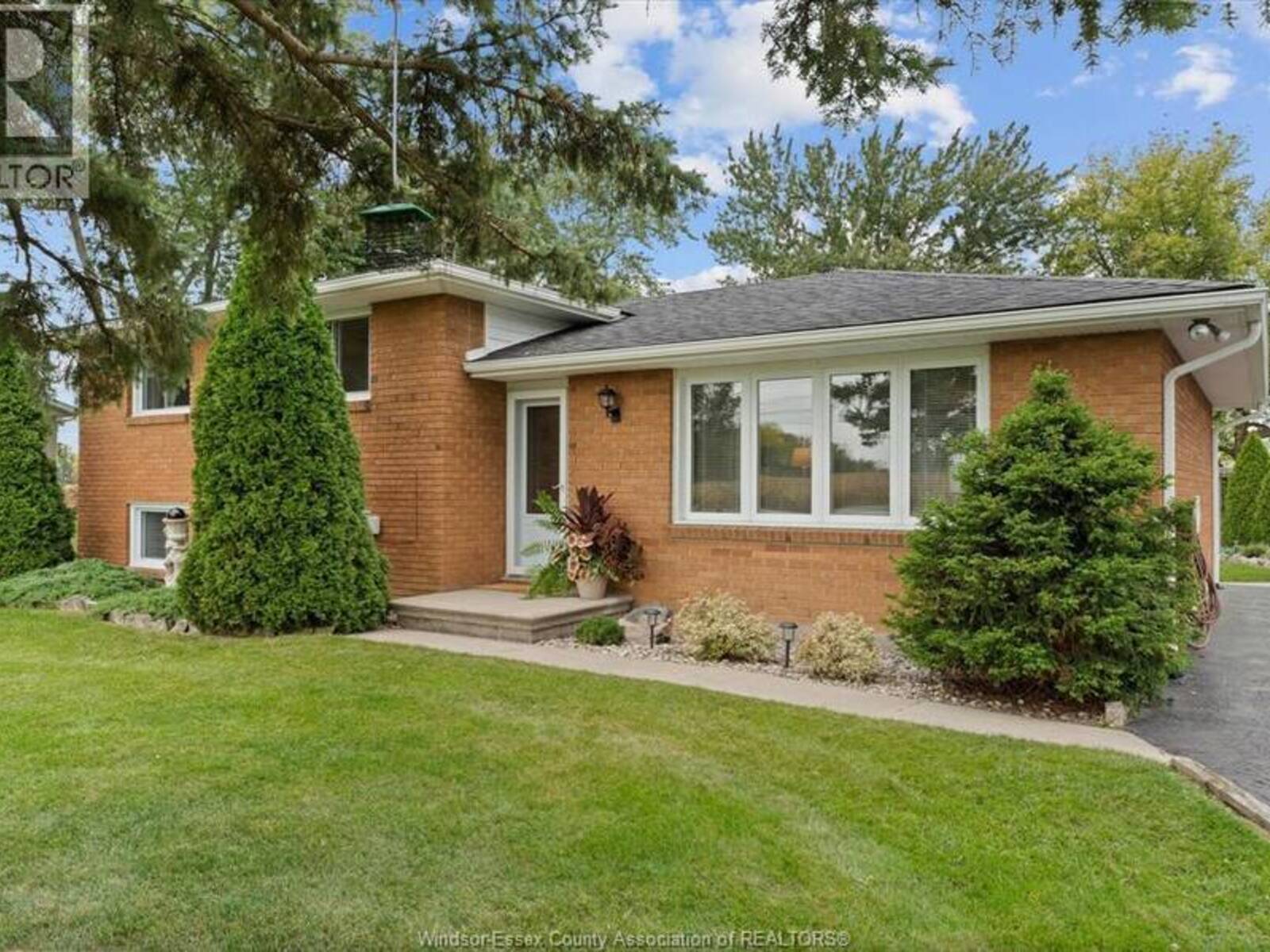3724 Concession 3 ROAD North, Amherstburg, Ontario N9V 2Y9