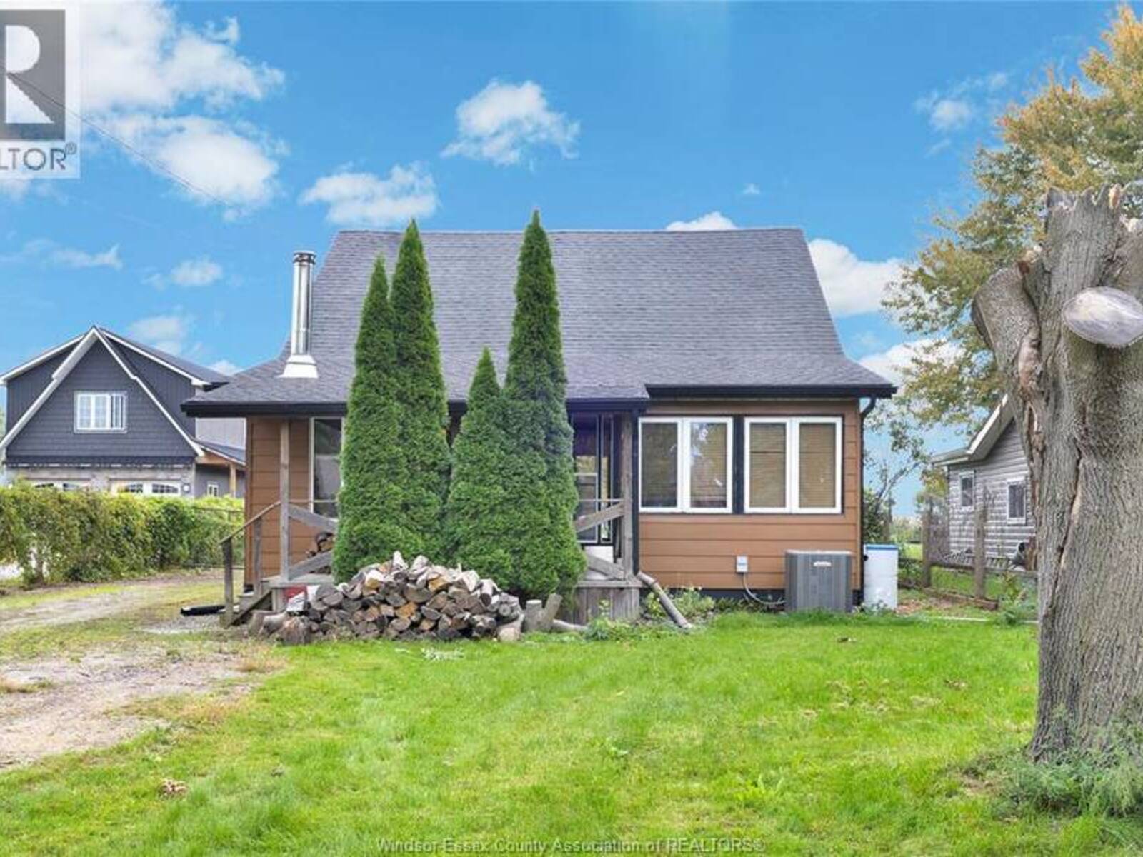 1957 FRONT ROAD North, Amherstburg, Ontario N9V 3R3